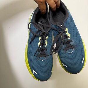 Men's Blue and Yellow Running Shoes